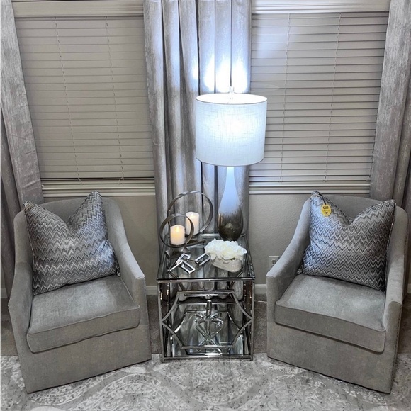 1-NWT CALLISTO HOME DECORATIVE PILLOW (please read description for details) - Picture 2 of 14